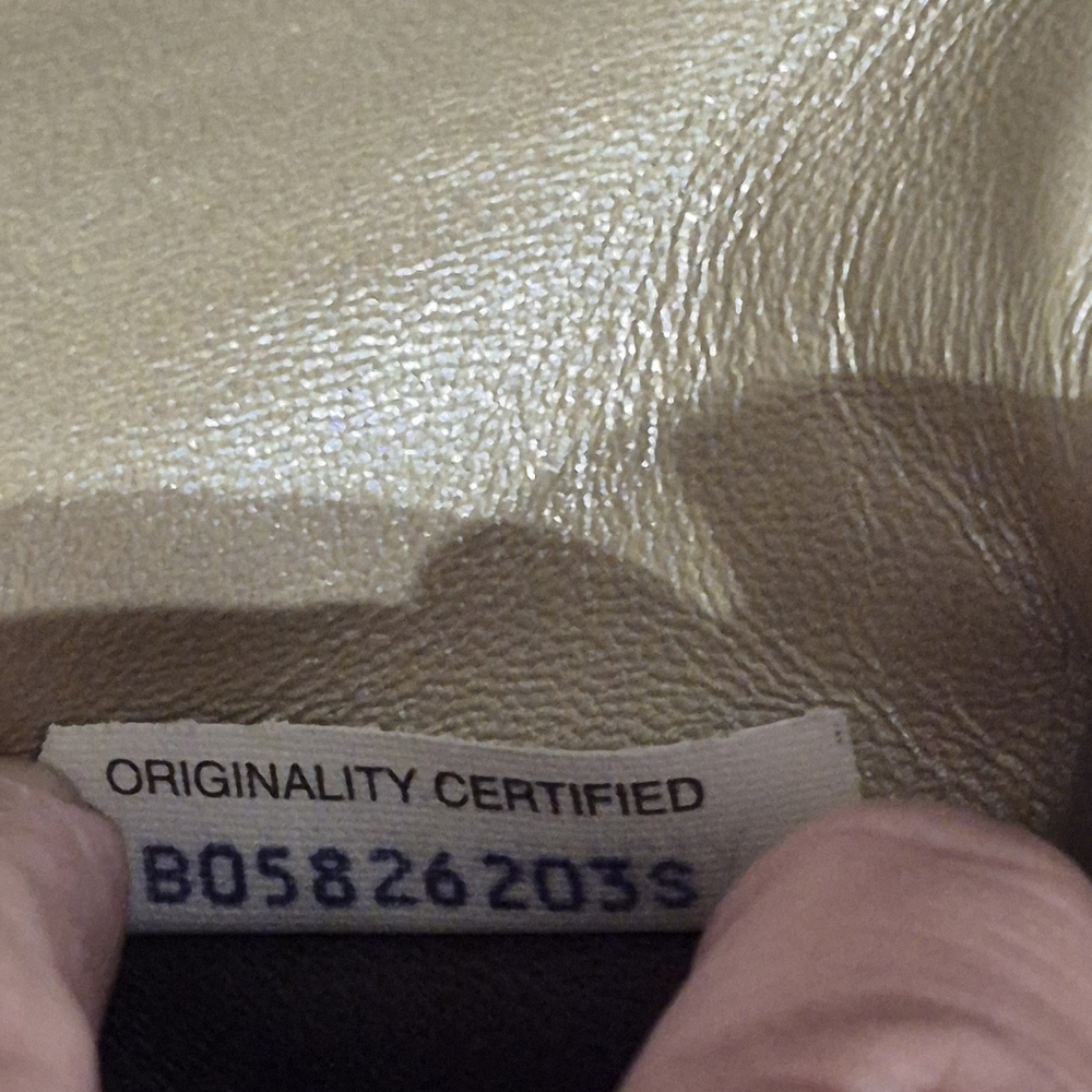 Bottega Veneta Cream shiny golden color long wallet - Picture 10 of 15